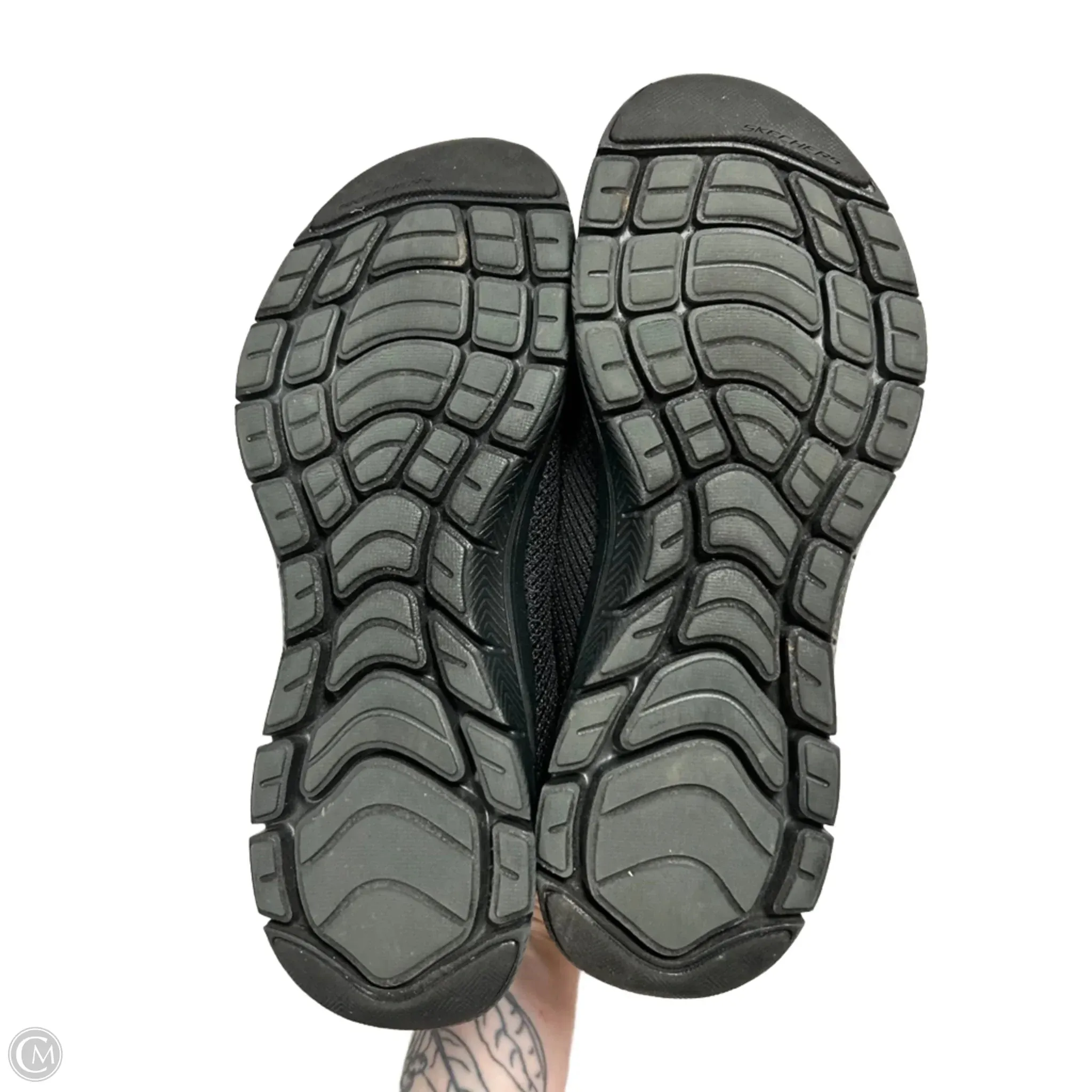 Shoes Athletic By Skechers In Black, Size: 9.5