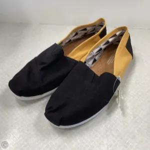 Shoes Flats By Toms In Black & Yellow, Size: 12