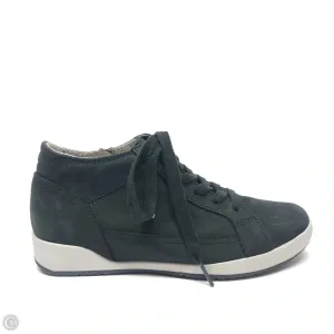 Shoes Sneakers By Dansko In Black, Size: 6.5